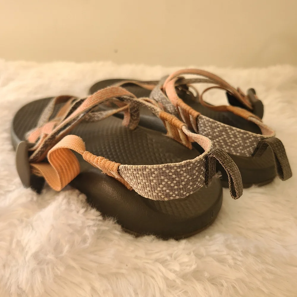 Chaco Sz 3 Youth Girls Sandals Strappy Pink & Gray